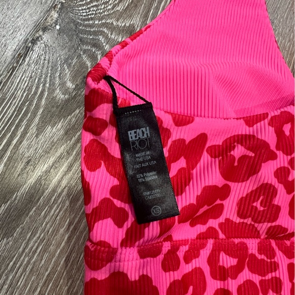 Beach Riot Active Set - Picture 6 of 7